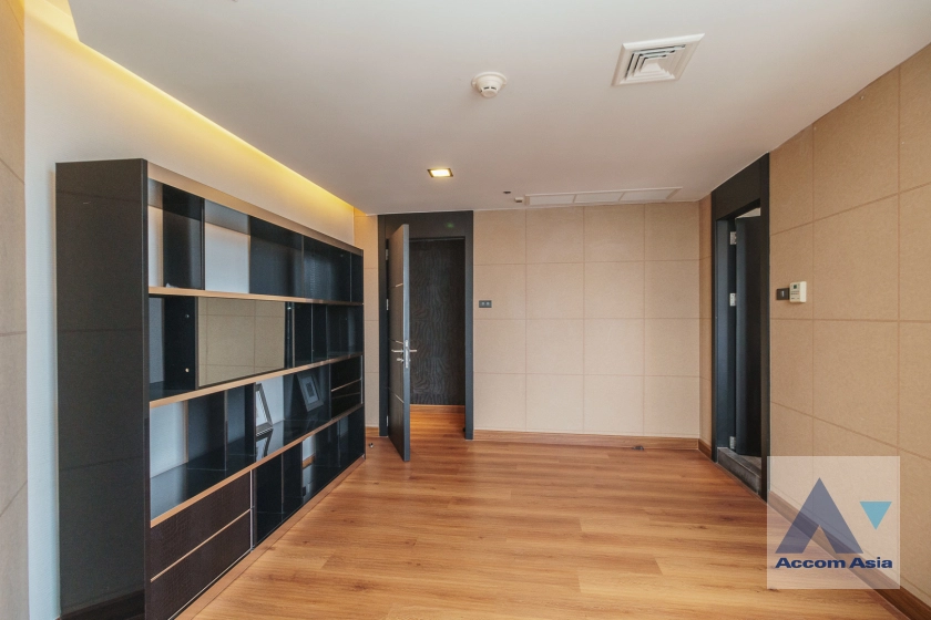 21  4 br Condominium for rent and sale in Ploenchit ,Bangkok BTS Ploenchit at All Seasons Mansion 1512174