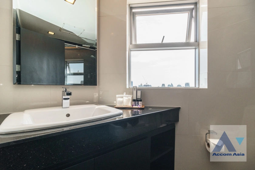 51  4 br Condominium for rent and sale in Ploenchit ,Bangkok BTS Ploenchit at All Seasons Mansion 1512174