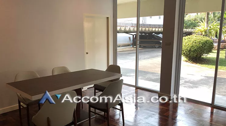 unitPet friendly |  2 Bedrooms  Apartment For Rent in Sukhumvit, Bangkok  near BTS Asok - MRT Phetchaburi (1512175)