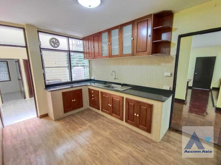 8  3 br House For Rent in Sathorn ,Bangkok BTS Chong Nonsi 1712188