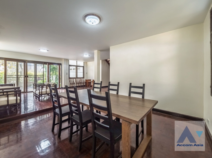 5  3 br House For Rent in Sathorn ,Bangkok BTS Chong Nonsi 1712188