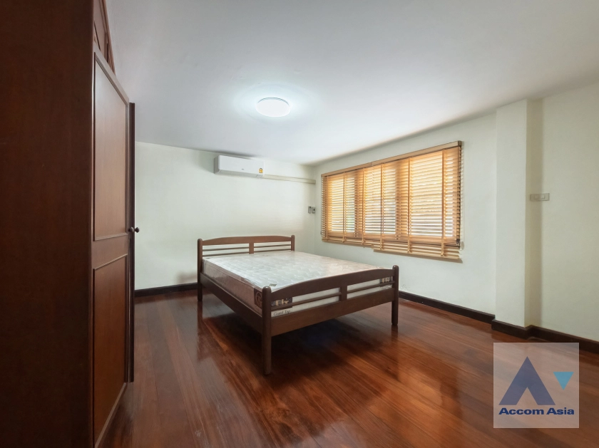 12  3 br House For Rent in Sathorn ,Bangkok BTS Chong Nonsi 1712188