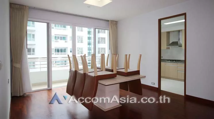 unit 2 Bedrooms  Apartment For Rent in Sukhumvit, Bangkok  near BTS Phrom Phong (1412243)
