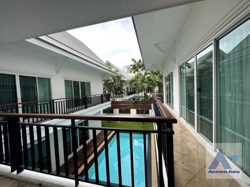 unit 5 Bedrooms  House For Rent in Sukhumvit, Bangkok  near BTS Phrom Phong (1912248)