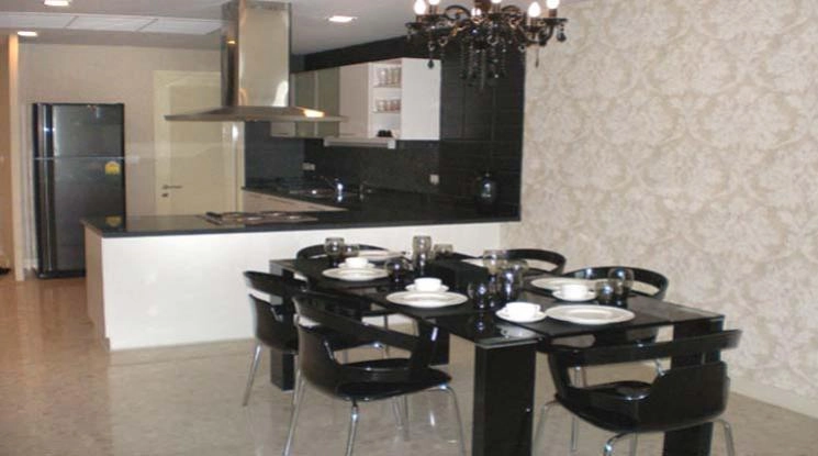 unitModern condo with full light, built-ins and BTS access (1512272)