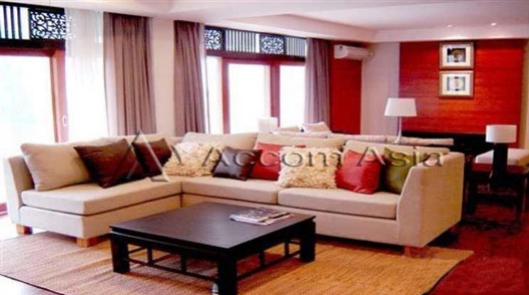 unitPet friendly |  4 Bedrooms  Apartment For Rent in Sathorn, Bangkok  near BTS Chong Nonsi - MRT Lumphini (1412277)