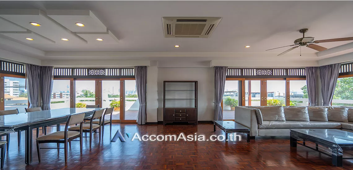 Penthouse, Pet friendly |  4 Bedrooms  Apartment For Rent in Sathorn, Bangkok  near BTS Chong Nonsi - MRT Lumphini (1412278)