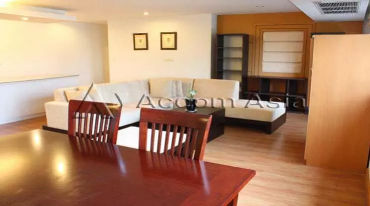 unit 2 Bedrooms  Apartment For Rent in Ploenchit, Bangkok  near BTS Ratchadamri (1412328)
