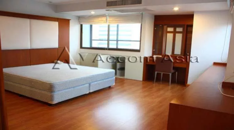 8  2 br Apartment For Rent in Ploenchit ,Bangkok BTS Ratchadamri at Step to Lumpini Park 1412329