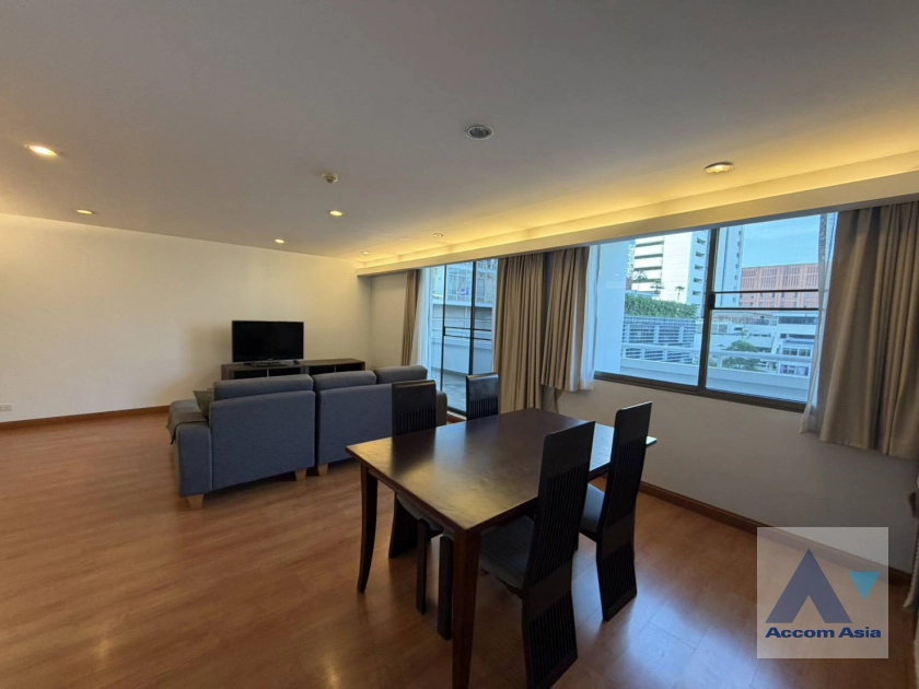 4  2 br Apartment For Rent in Ploenchit ,Bangkok BTS Ratchadamri at Step to Lumpini Park 1412329