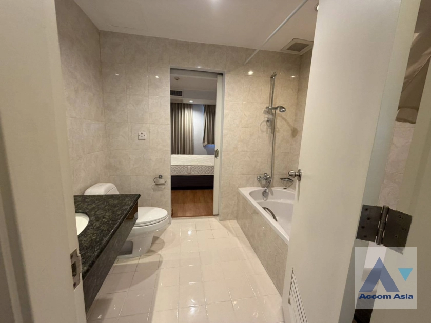 17  2 br Apartment For Rent in Ploenchit ,Bangkok BTS Ratchadamri at Step to Lumpini Park 1412329