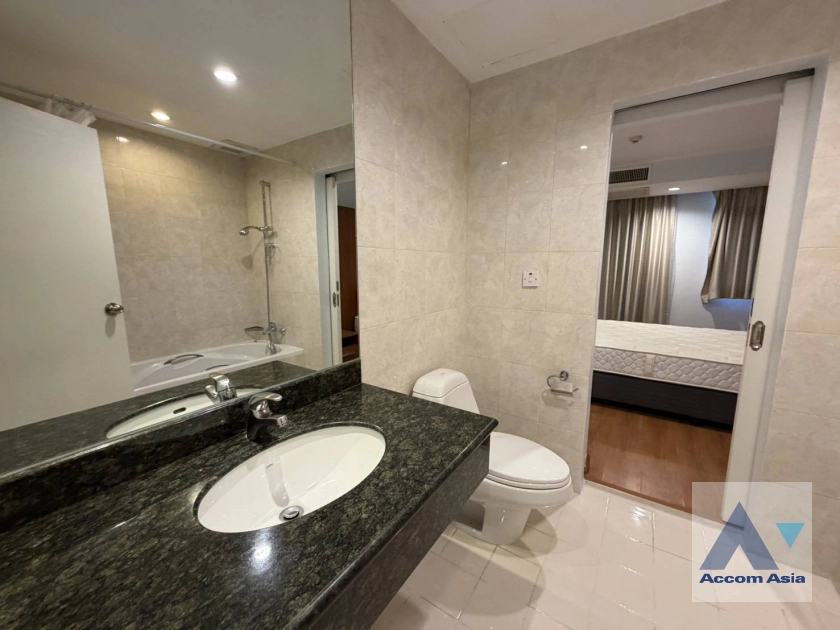 13  2 br Apartment For Rent in Ploenchit ,Bangkok BTS Ratchadamri at Step to Lumpini Park 1412329