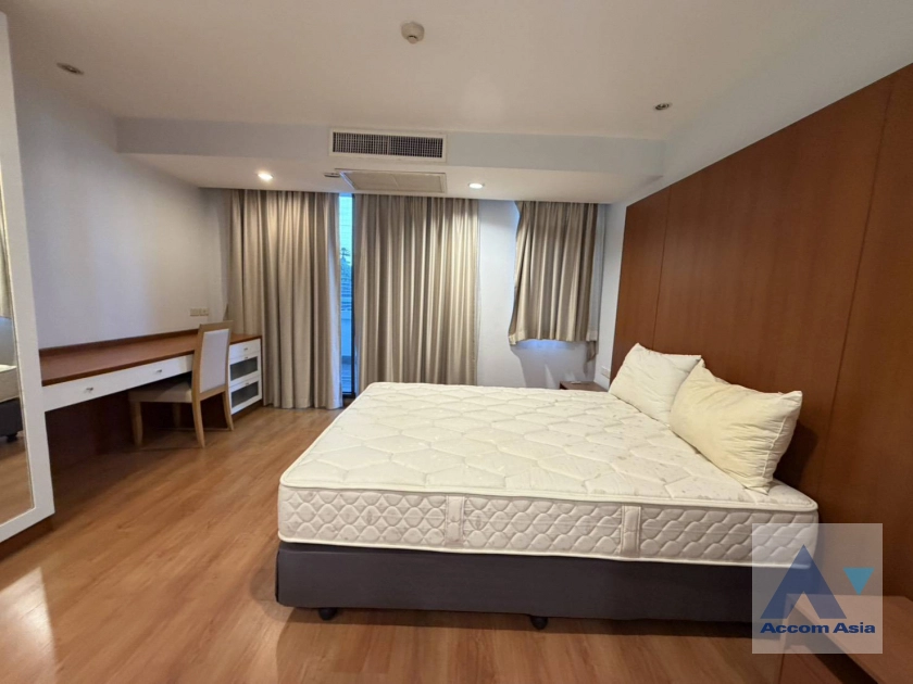 8  2 br Apartment For Rent in Ploenchit ,Bangkok BTS Ratchadamri at Step to Lumpini Park 1412329