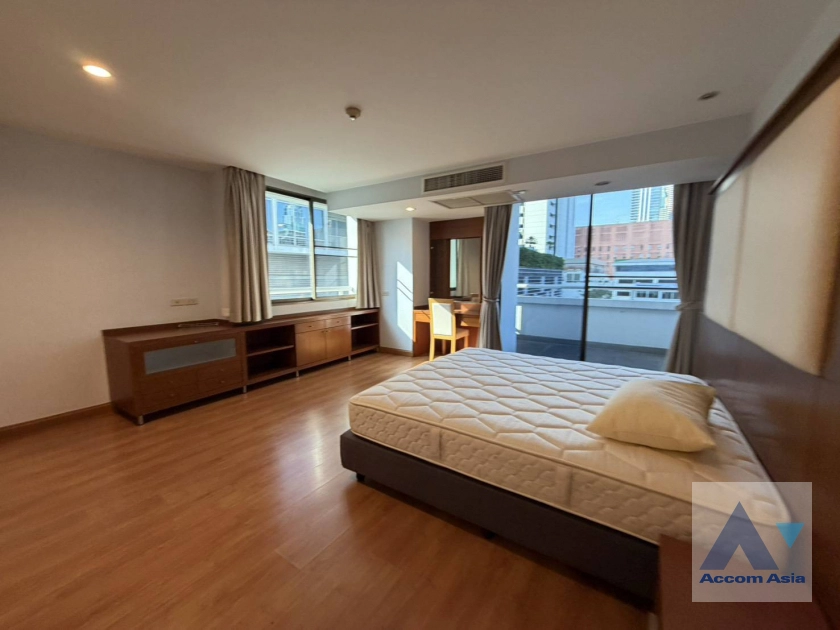 11  2 br Apartment For Rent in Ploenchit ,Bangkok BTS Ratchadamri at Step to Lumpini Park 1412329