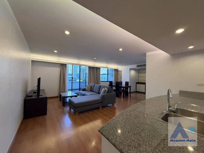 unit 2 Bedrooms  Apartment For Rent in Ploenchit, Bangkok  near BTS Ratchadamri (1412329)