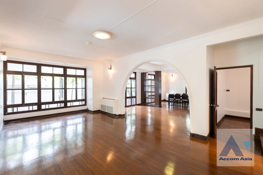 8  3 br House for rent and sale in Ploenchit ,Bangkok BTS Chitlom 1712341