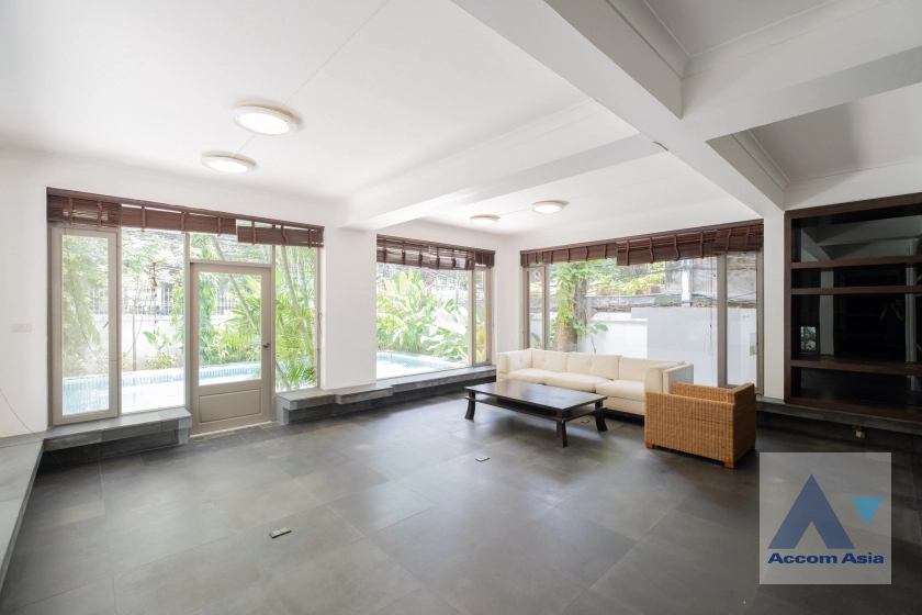 12  3 br House for rent and sale in Ploenchit ,Bangkok BTS Chitlom 1712341