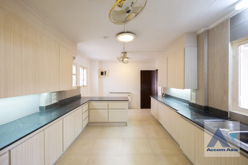 20  3 br House for rent and sale in Ploenchit ,Bangkok BTS Chitlom 1712341