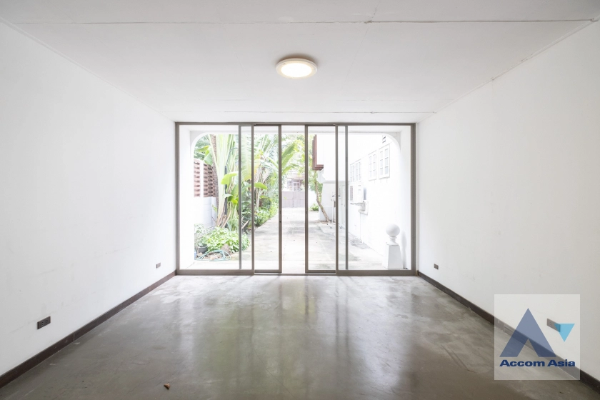 24  3 br House for rent and sale in Ploenchit ,Bangkok BTS Chitlom 1712341