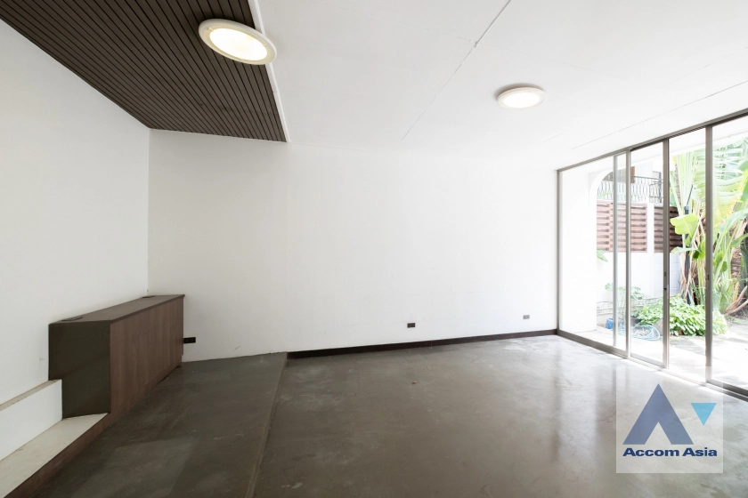 23  3 br House for rent and sale in Ploenchit ,Bangkok BTS Chitlom 1712341