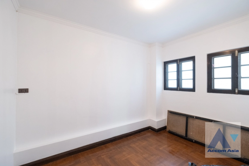 26  3 br House for rent and sale in Ploenchit ,Bangkok BTS Chitlom 1712341