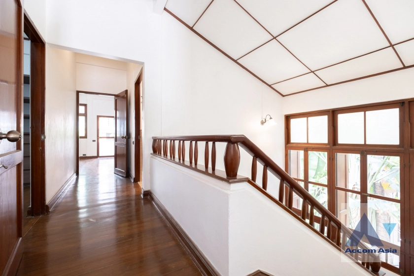 28  3 br House for rent and sale in Ploenchit ,Bangkok BTS Chitlom 1712341