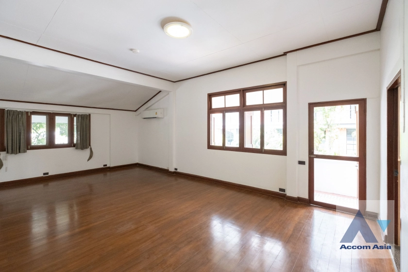 29  3 br House for rent and sale in Ploenchit ,Bangkok BTS Chitlom 1712341