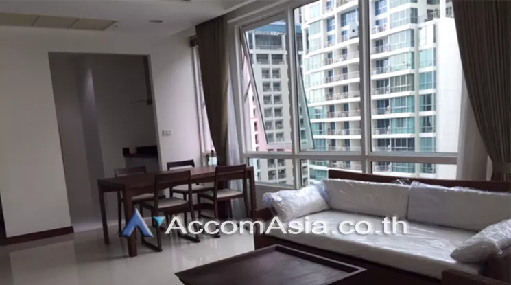  2 Bedrooms  Condominium For Rent & Sale in Ploenchit, Bangkok  near BTS Ratchadamri (1512360)