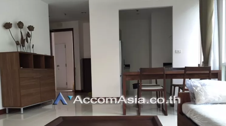  2 Bedrooms  Condominium For Rent & Sale in Ploenchit, Bangkok  near BTS Ratchadamri (1512360)