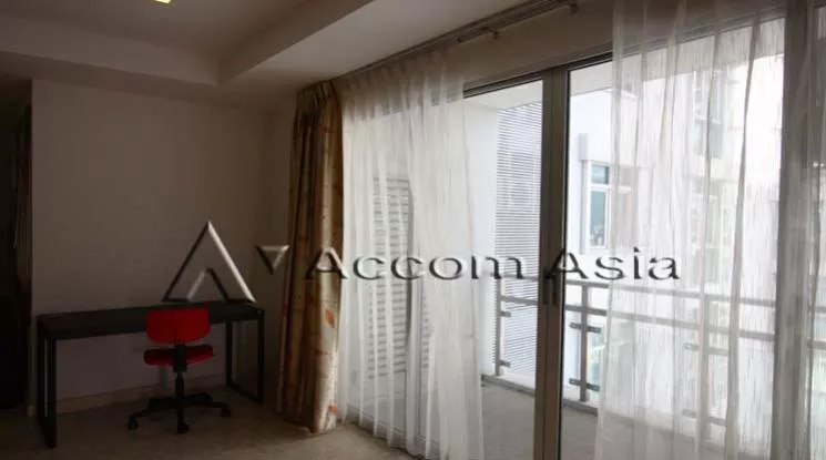  3 Bedrooms  Condominium For Rent & Sale in Sukhumvit, Bangkok  near BTS Ekkamai (1512368)