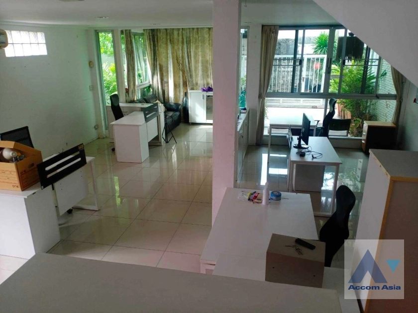 4  House for rent and sale in Sukhumvit ,Bangkok BTS Phrom Phong 2512405