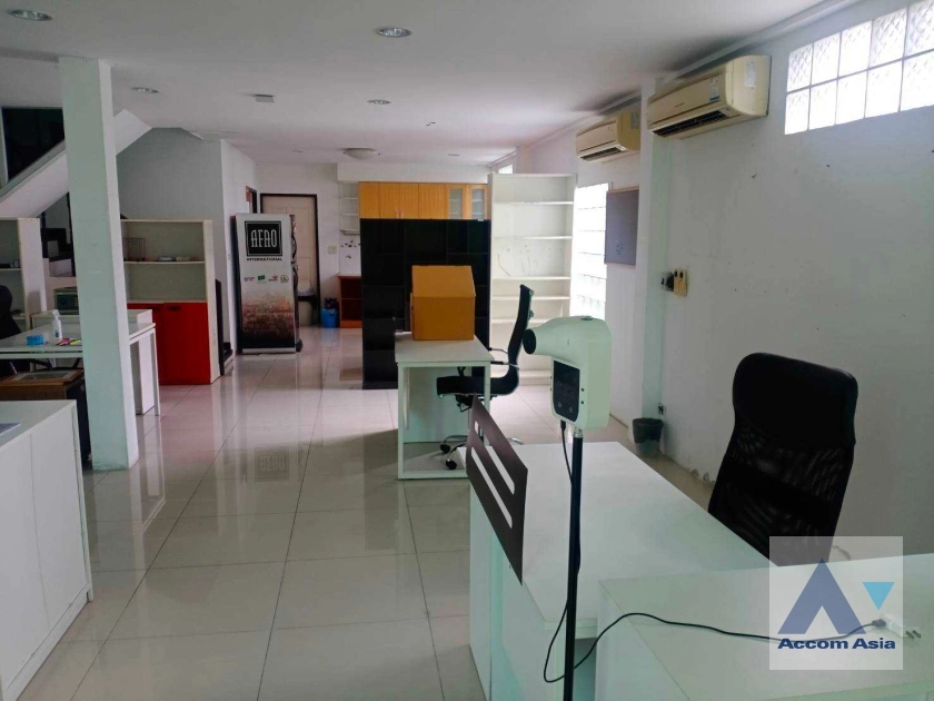 11  House for rent and sale in Sukhumvit ,Bangkok BTS Phrom Phong 2512405