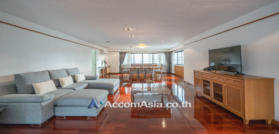 Pet friendly |  Perfect for Pet lovers Apartment, near NIST Intl Apartment  3 Bedroom for Sale & Rent BTS Nana in Sukhumvit Bangkok