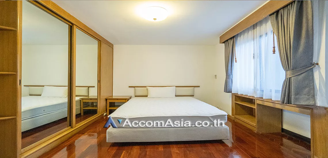7  3 br Apartment For Rent in Sukhumvit ,Bangkok BTS Nana at Comfort high rise 20527