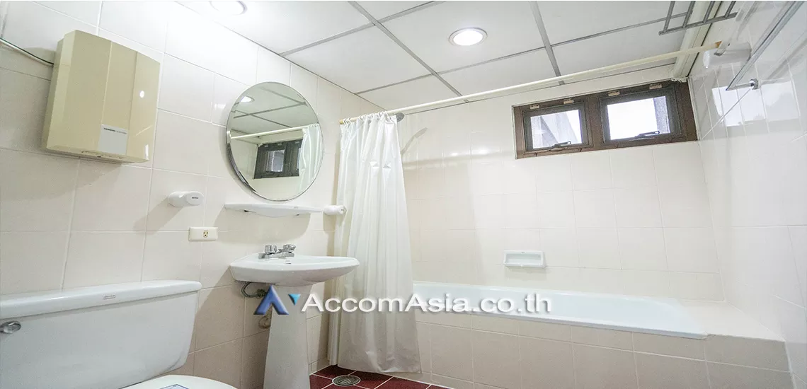 10  3 br Apartment For Rent in Sukhumvit ,Bangkok BTS Nana at Comfort high rise 20527