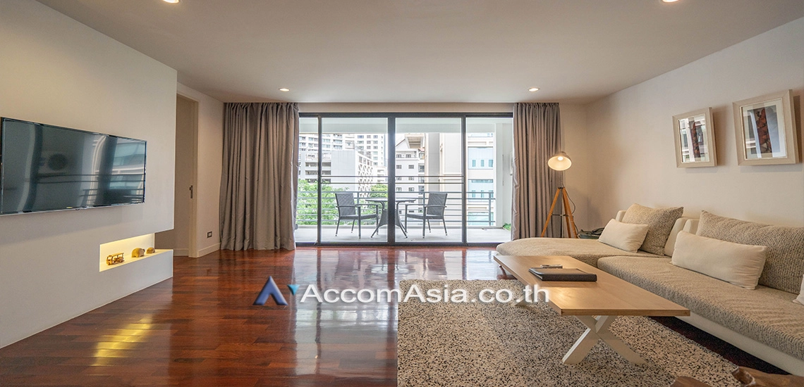 unit 4 Bedrooms  Apartment For Rent in Ploenchit, Bangkok  near BTS Chitlom - MRT Lumphini (1412442)