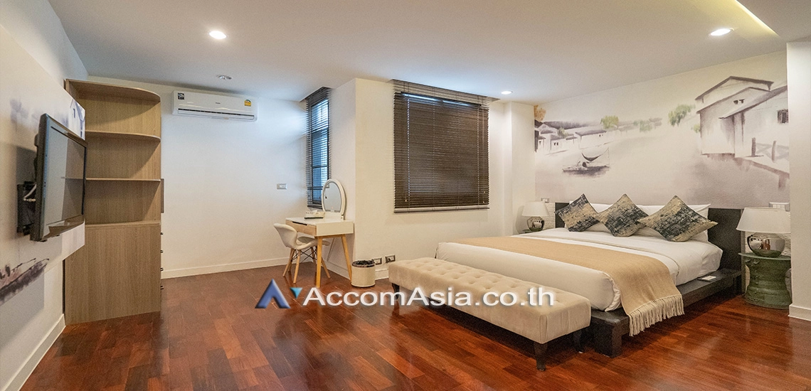 6  4 br Apartment For Rent in Ploenchit ,Bangkok BTS Chitlom - MRT Lumphini at Low-Rise Cozy Apartment, 5 mins walk to Lumpini park 1412442