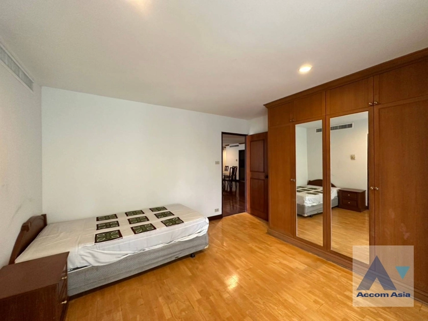 8  3 br Condominium For Sale in Rama 3 ,Bangkok BRT Thanon Chan at Liang Garden 1412444