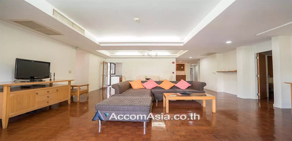 Pet friendly |  Peaceful In Sukhumvit Apartment  3 Bedroom for Sale & Rent BTS Phrom Phong in Sukhumvit Bangkok