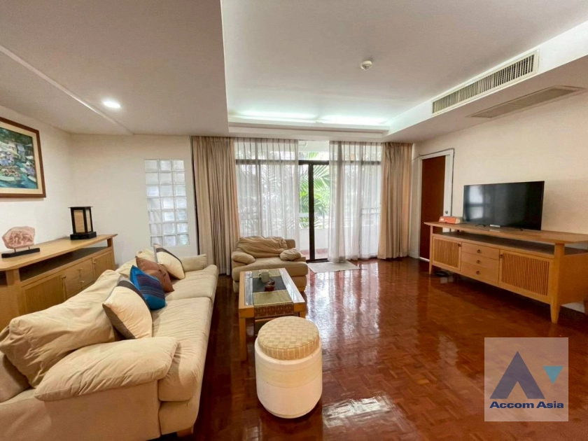 unitPet friendly |  3 Bedrooms  Apartment For Rent in Sukhumvit, Bangkok  near BTS Phrom Phong (1412459)