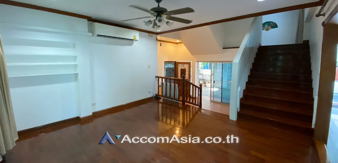 7  3 br House For Rent in Sukhumvit ,Bangkok BTS Phrom Phong at House in Compound 1512466