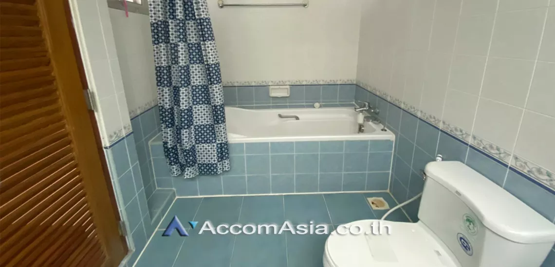 21  3 br House For Rent in Sukhumvit ,Bangkok BTS Phrom Phong at House in Compound 1512466