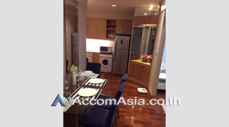 unit 1 Bedroom  Condominium For Rent & Sale in Ploenchit, Bangkok  near BTS Chitlom (1512477)