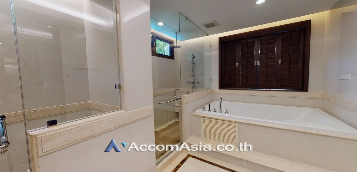 13  4 br House For Rent in Sukhumvit ,Bangkok BTS Asok - MRT Sukhumvit at House with pool Exclusive compound 1512511