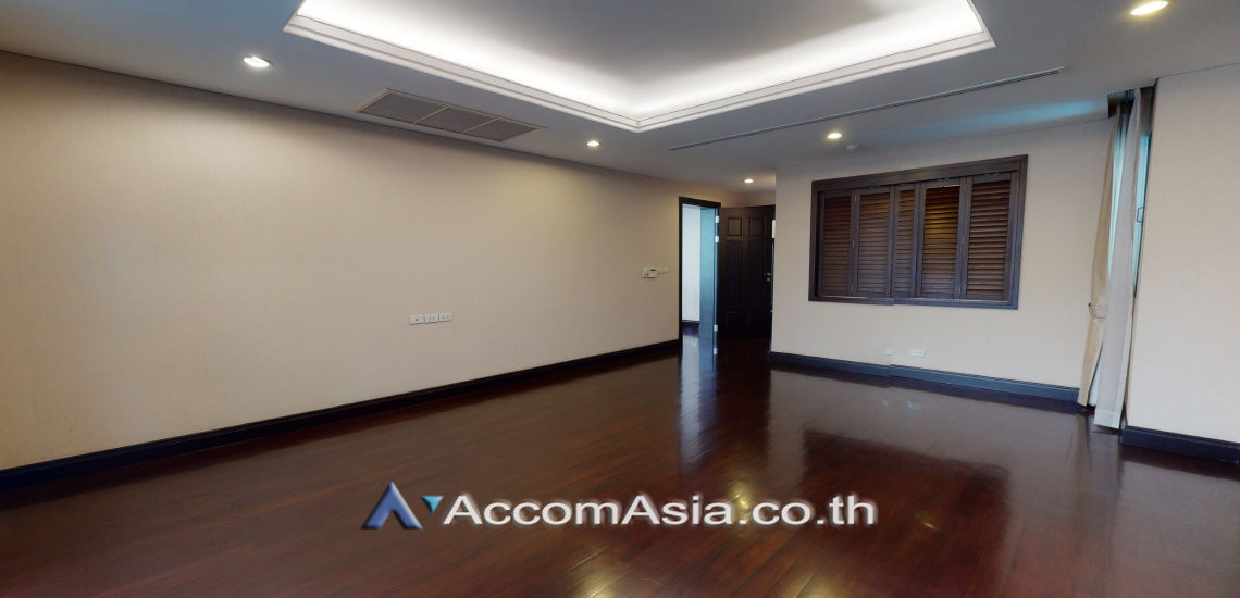 14  4 br House For Rent in Sukhumvit ,Bangkok BTS Asok - MRT Sukhumvit at House with pool Exclusive compound 1512511