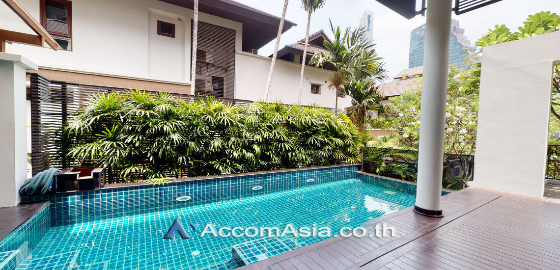 1  4 br House For Rent in Sukhumvit ,Bangkok BTS Asok - MRT Sukhumvit at House with pool Exclusive compound 1512511