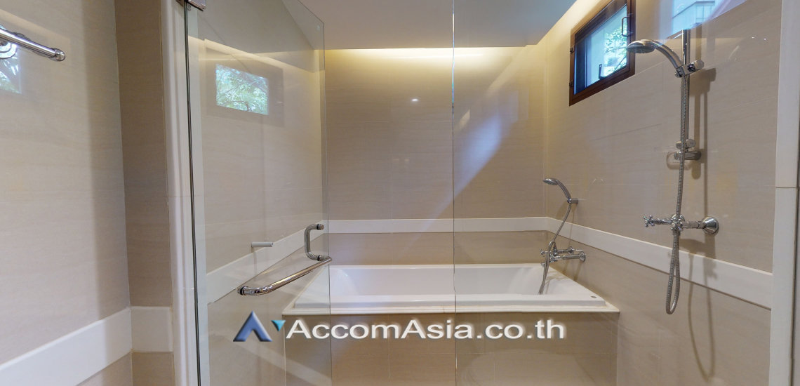 18  4 br House For Rent in Sukhumvit ,Bangkok BTS Asok - MRT Sukhumvit at House with pool Exclusive compound 1512511