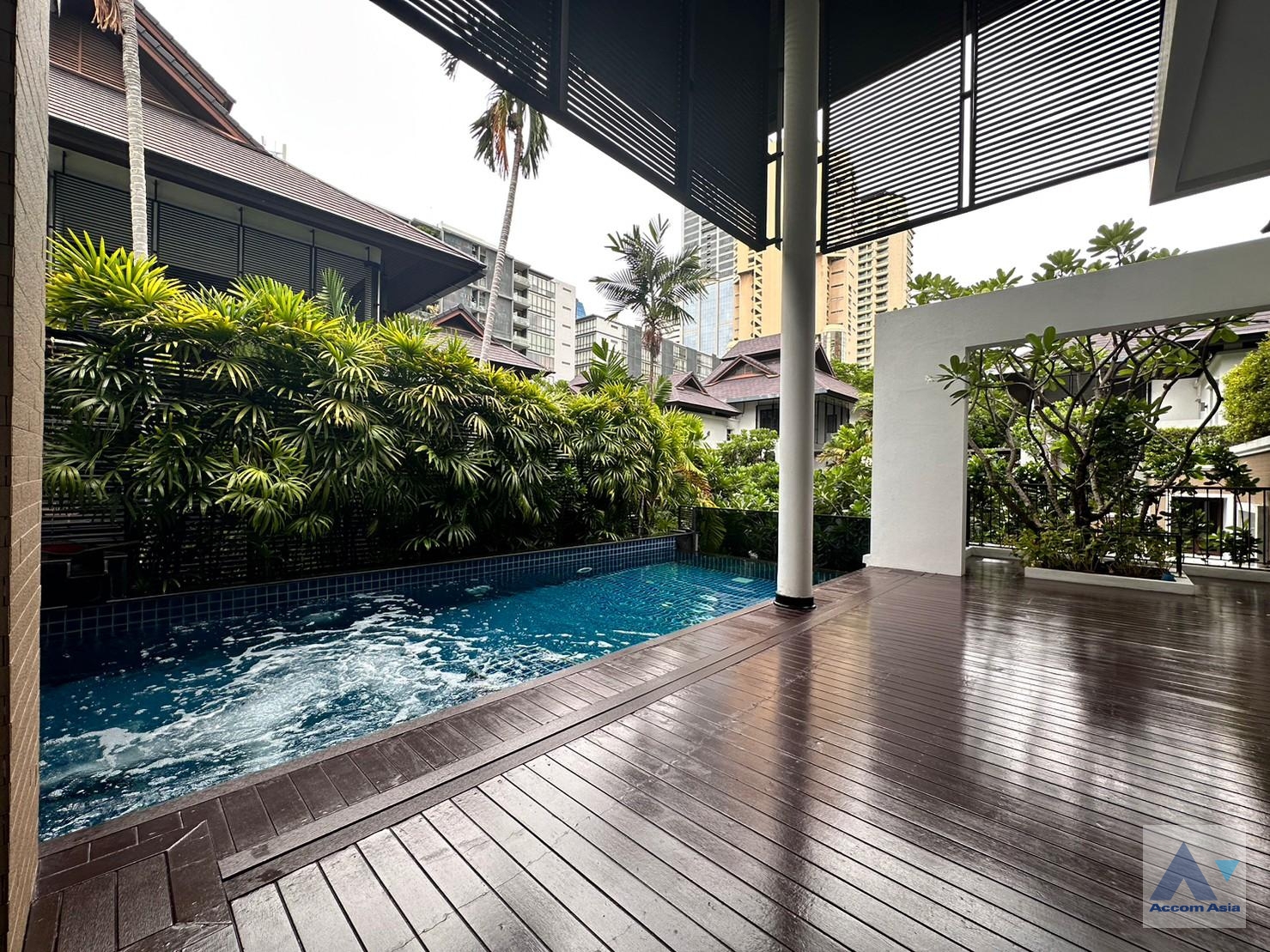  2  4 br House For Rent in Sukhumvit ,Bangkok BTS Asok - MRT Sukhumvit at House with pool Exclusive compound 1812512