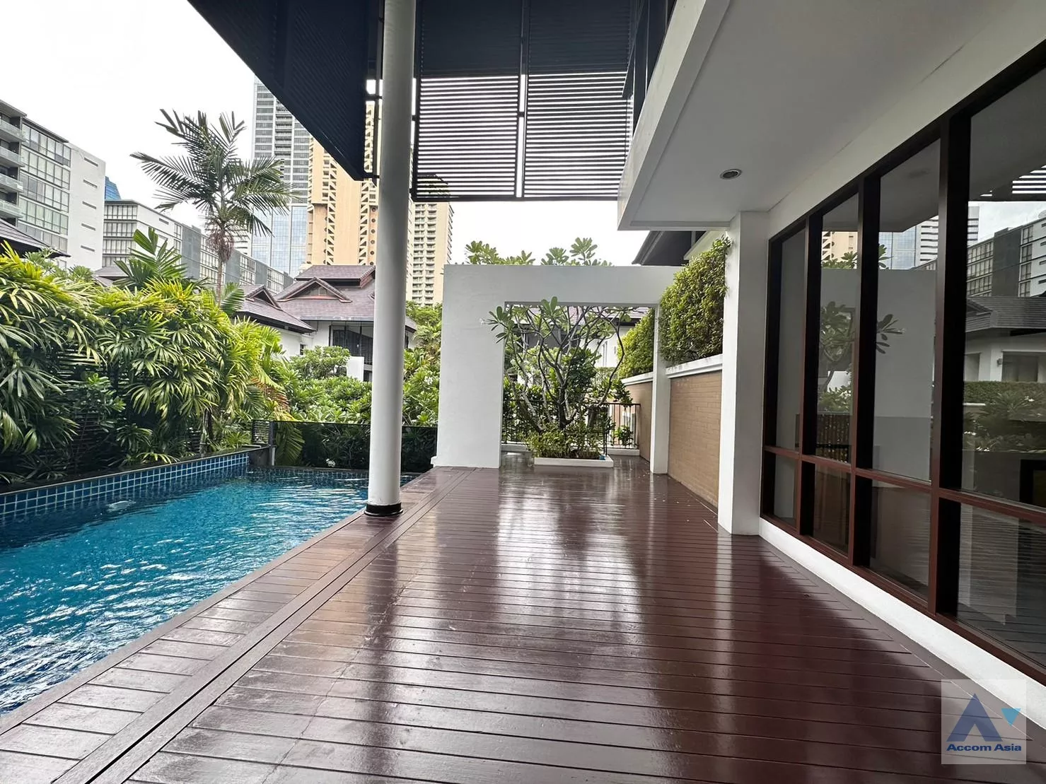 19  4 br House For Rent in Sukhumvit ,Bangkok BTS Asok - MRT Sukhumvit at House with pool Exclusive compound 1812512