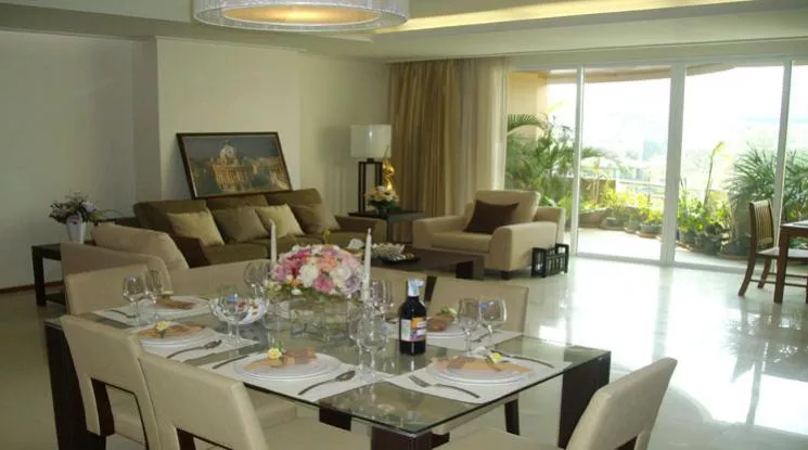 Pet friendly |  Fully Furnished Suites Apartment  3 Bedroom for Rent BTS Phrom Phong in Sukhumvit Bangkok